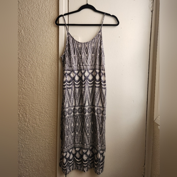 H&M- Geometric Dress - Picture 1 of 7